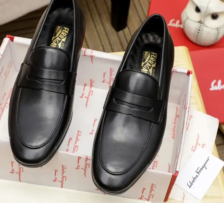 hype Ferragamo Leather Shoes