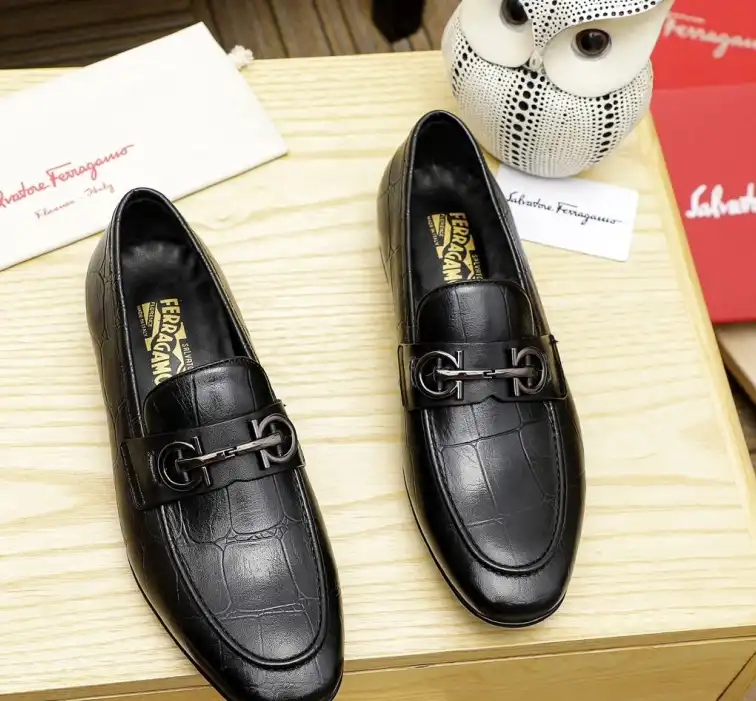 hype Ferragamo Leather Shoes