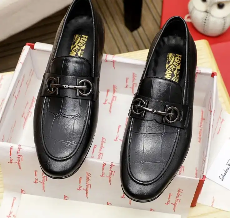 hype Ferragamo Leather Shoes