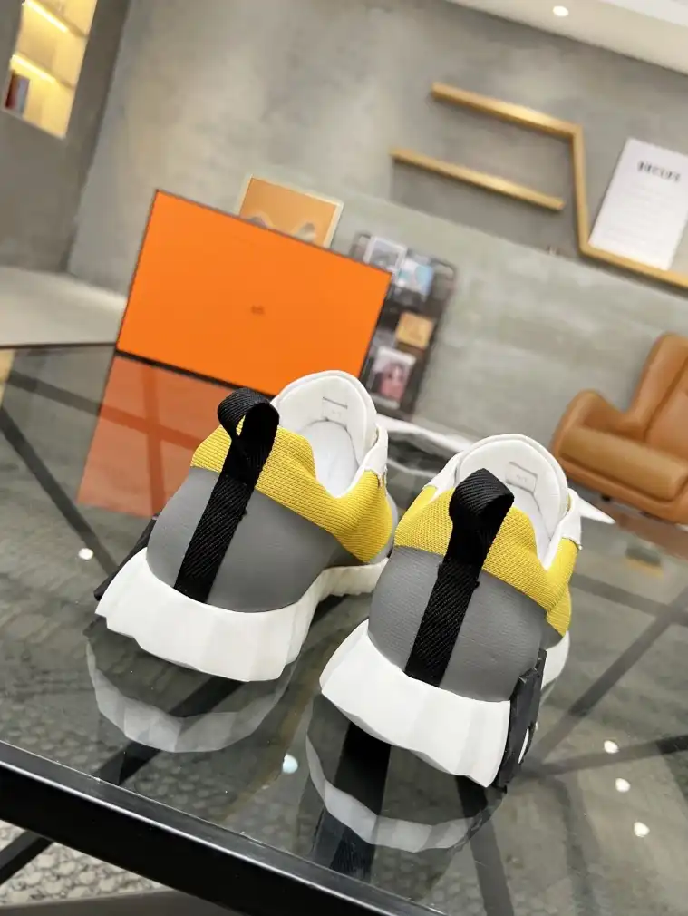 hype Hermes Casual Shoes