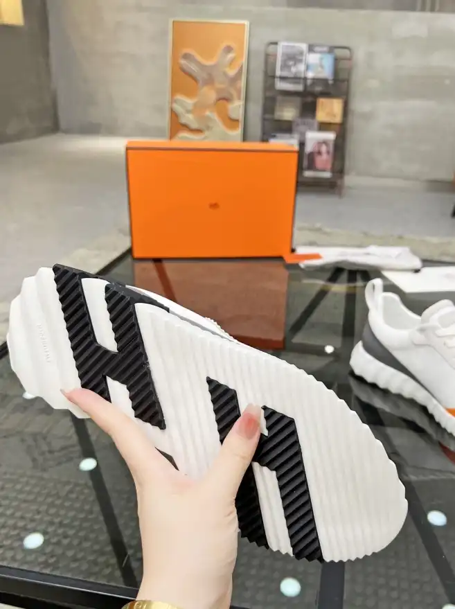 hype Hermes Casual Shoes