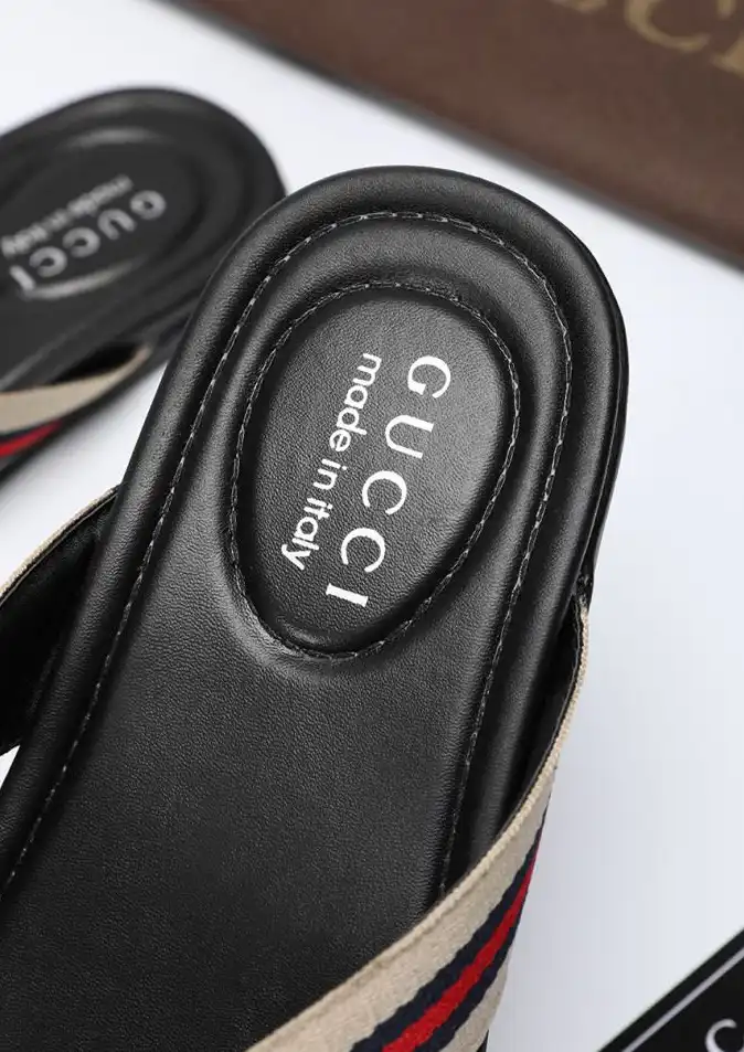 hype Gucci Slippers