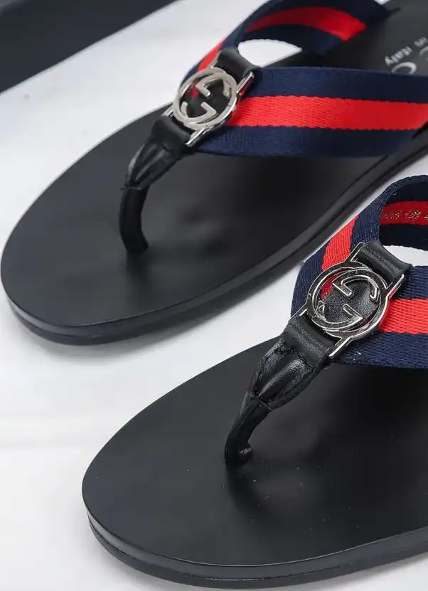 hype Gucci Slippers