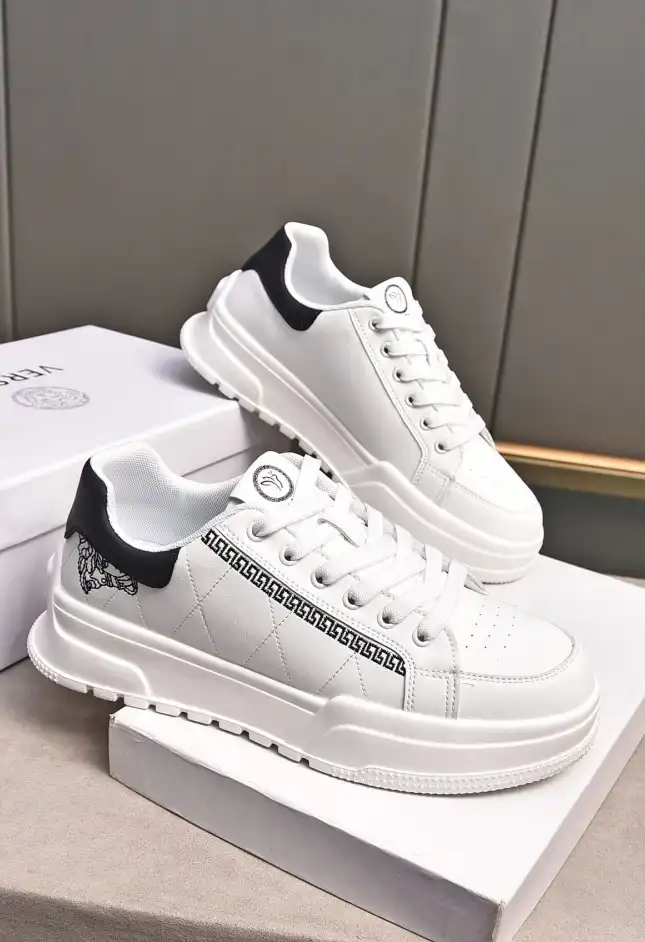 hype Givenchy Sneakers