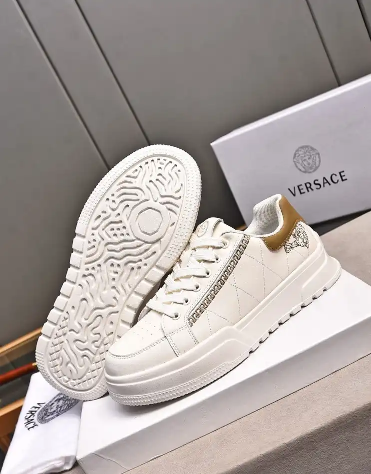 hype Givenchy Sneakers