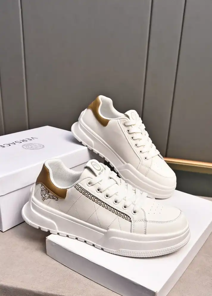 hype Givenchy Sneakers