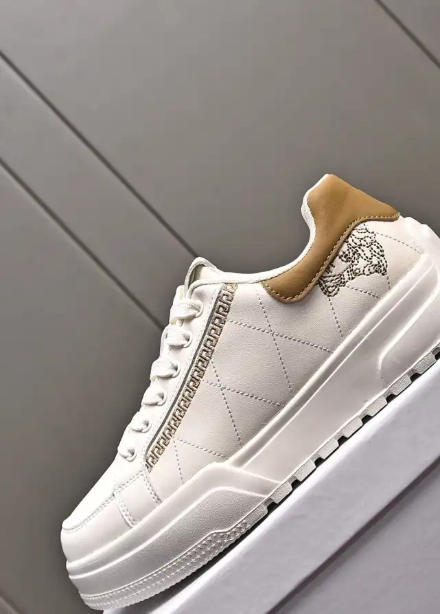 hype Givenchy Sneakers