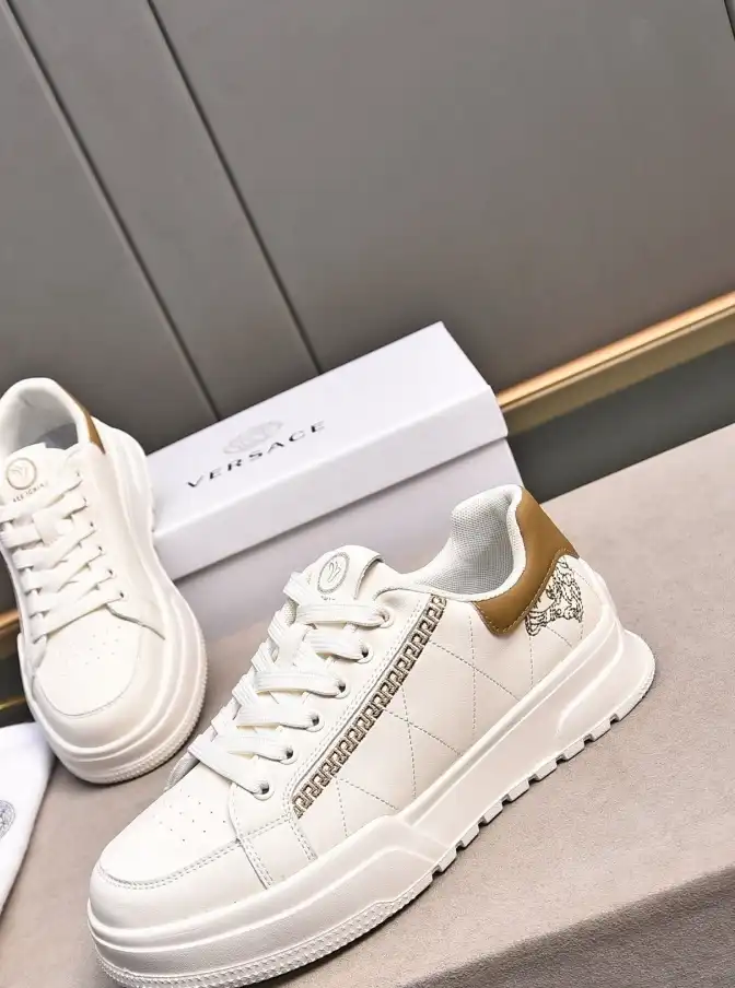 hype Givenchy Sneakers