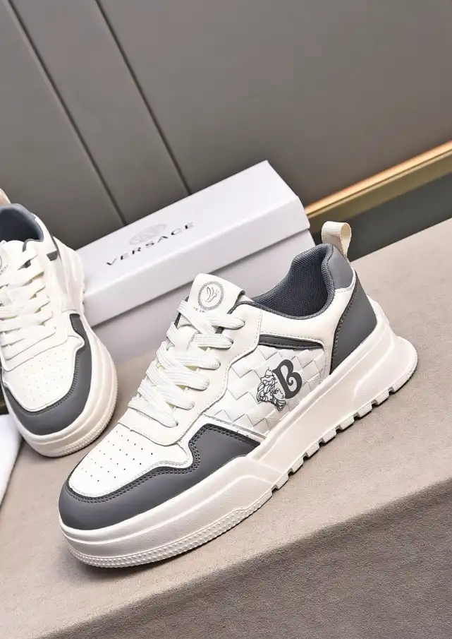 hype Givenchy Sneakers