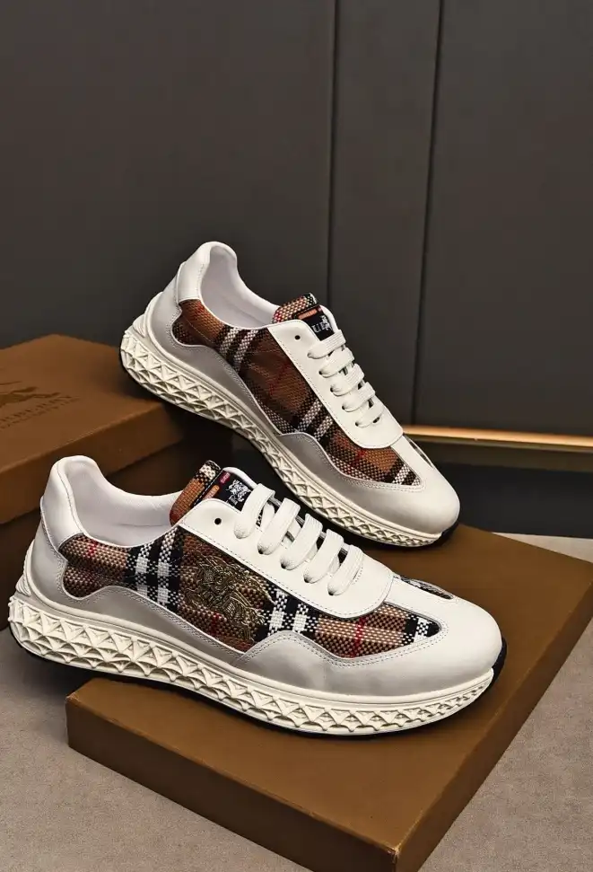 hype Burberry Sneakers