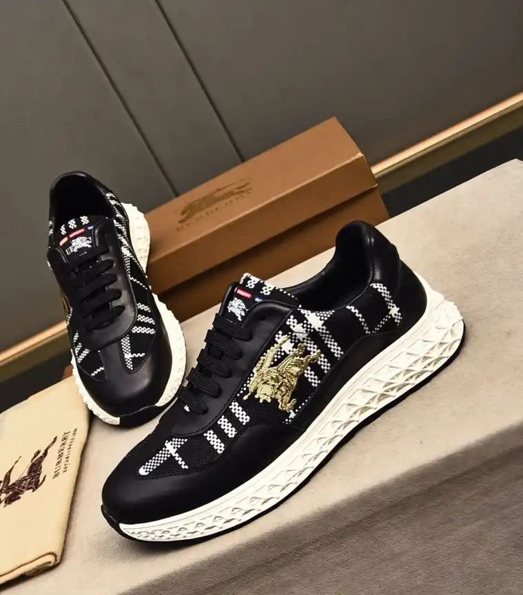 hype Burberry Sneakers