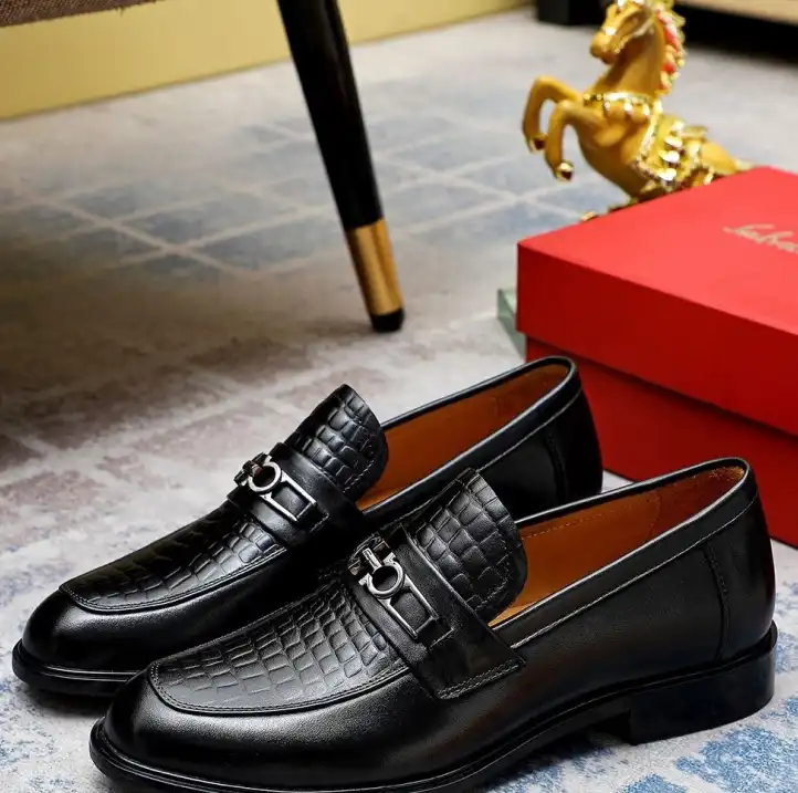 hype Ferragamo Leather Shoes