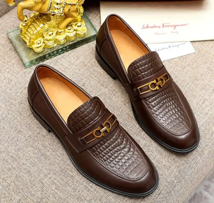 hype Ferragamo Leather Shoes