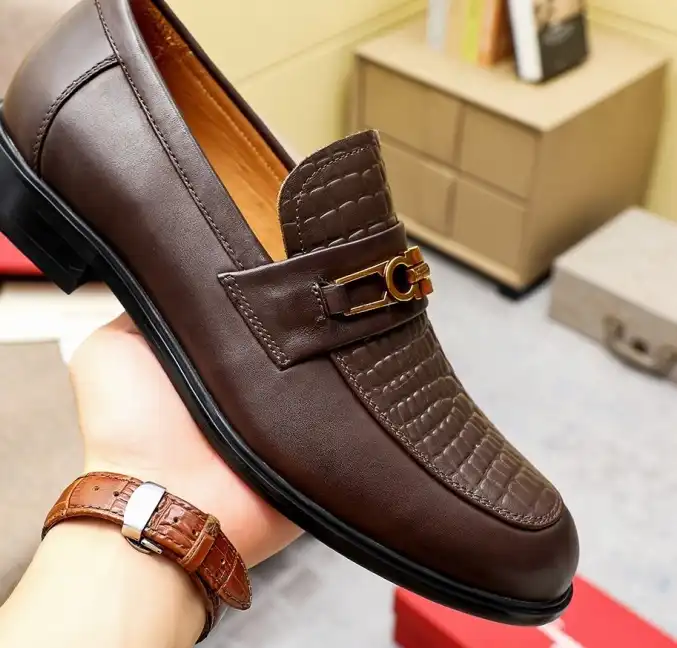 hype Ferragamo Leather Shoes