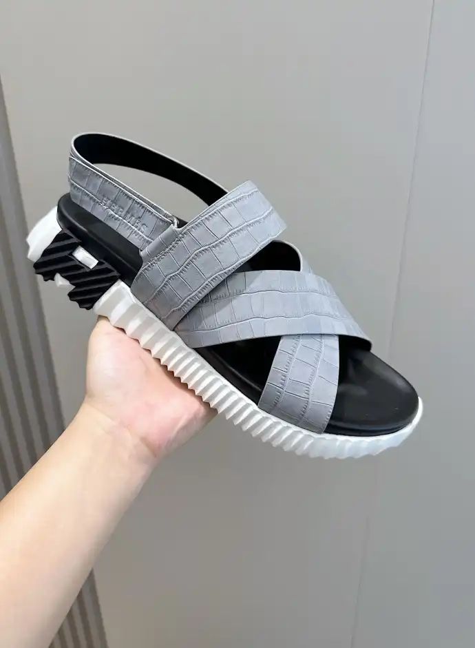 hype Hermes Sandals