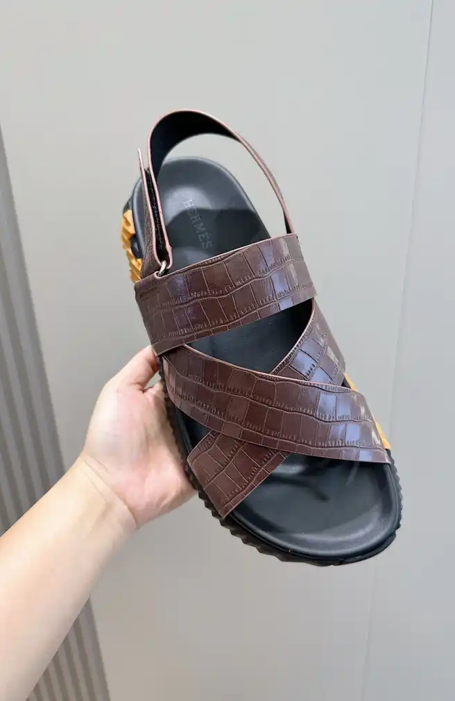 hype Hermes Sandals