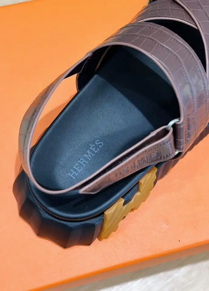 hype Hermes Sandals