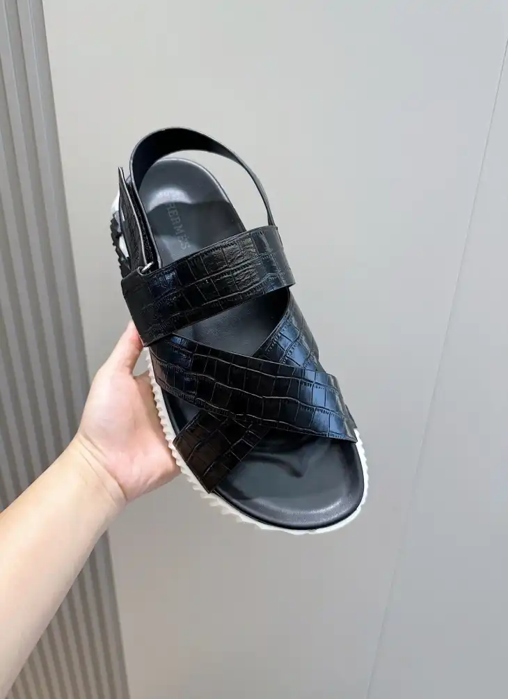 hype Hermes Sandals