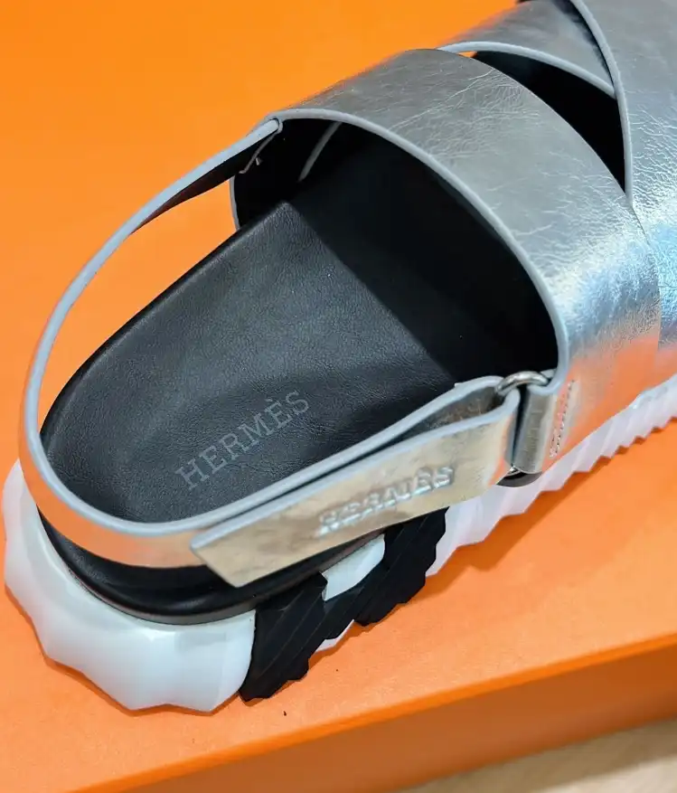 hype Hermes Sandals