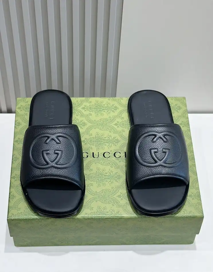 hype Gucci Slippers