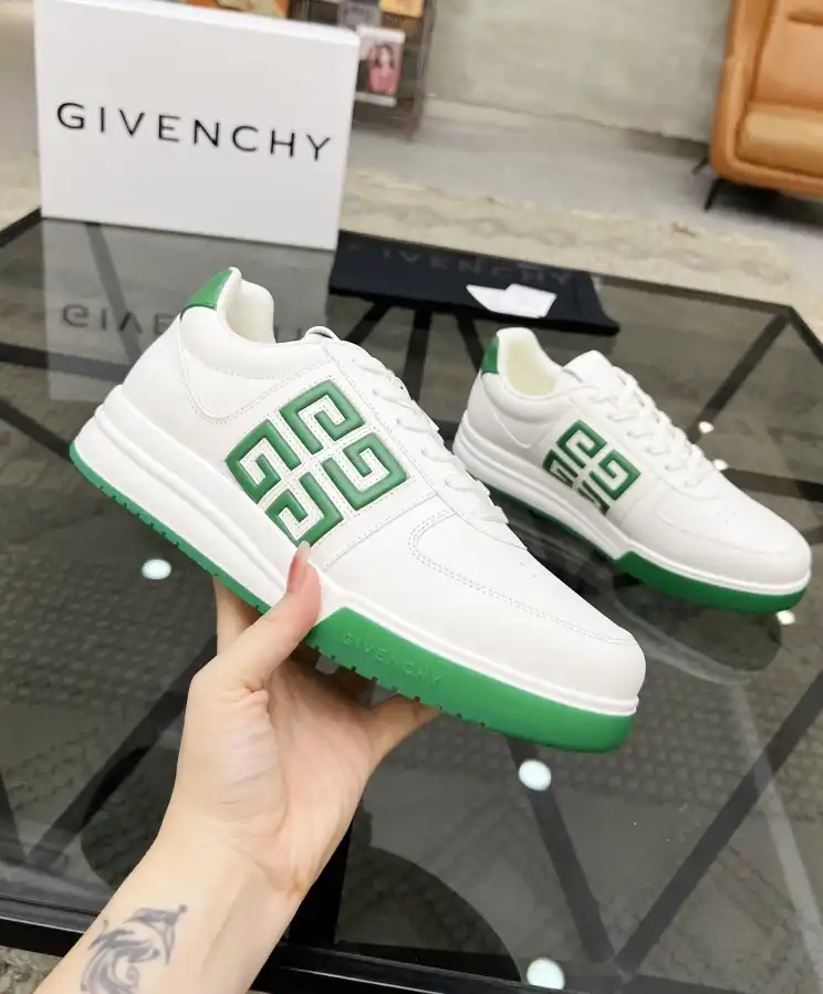 hype Givenchy Sneakers