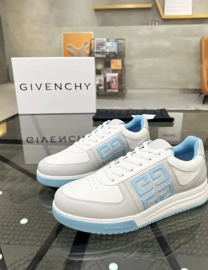 hype Givenchy Sneakers