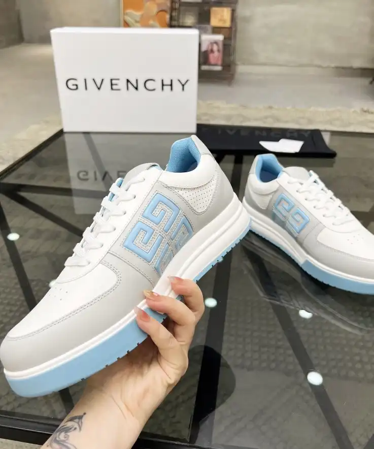 hype Givenchy Sneakers