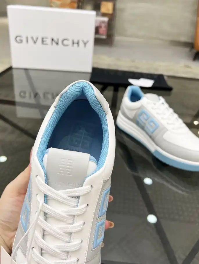 hype Givenchy Sneakers