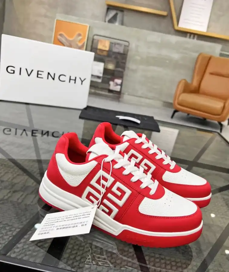 hype Givenchy Sneakers