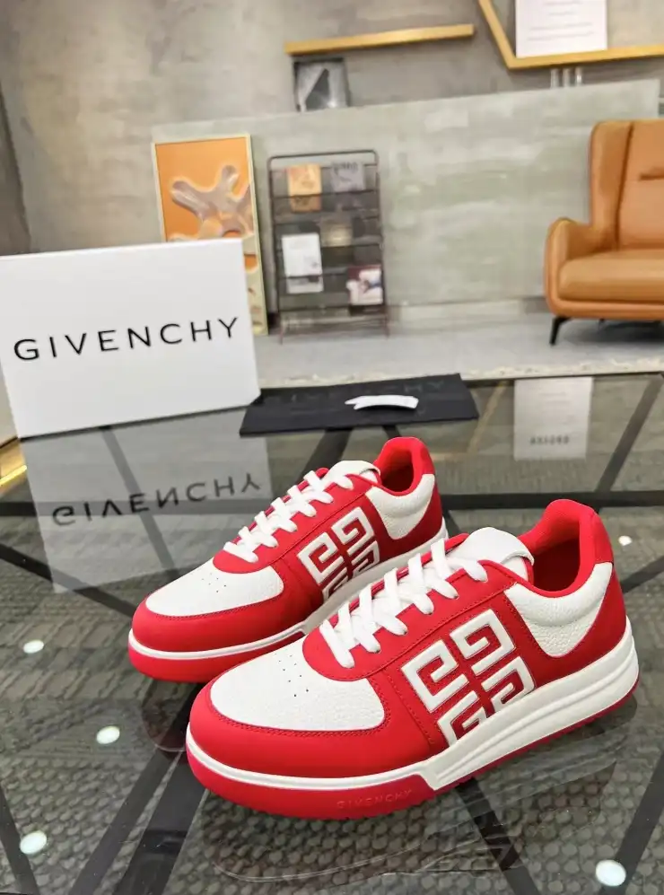 hype Givenchy Sneakers