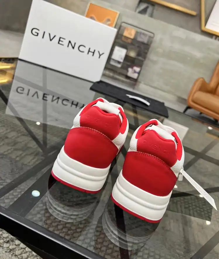 hype Givenchy Sneakers