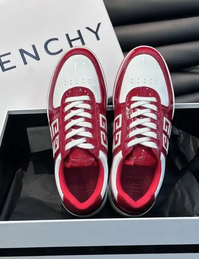 hype Givenchy Sneakers