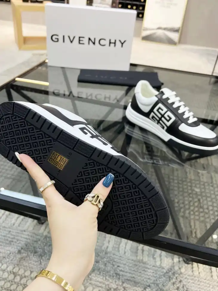 hype Givenchy Sneakers