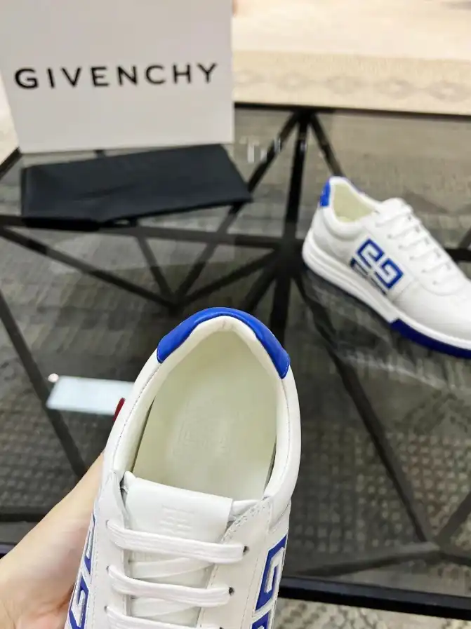 hype Givenchy Sneakers