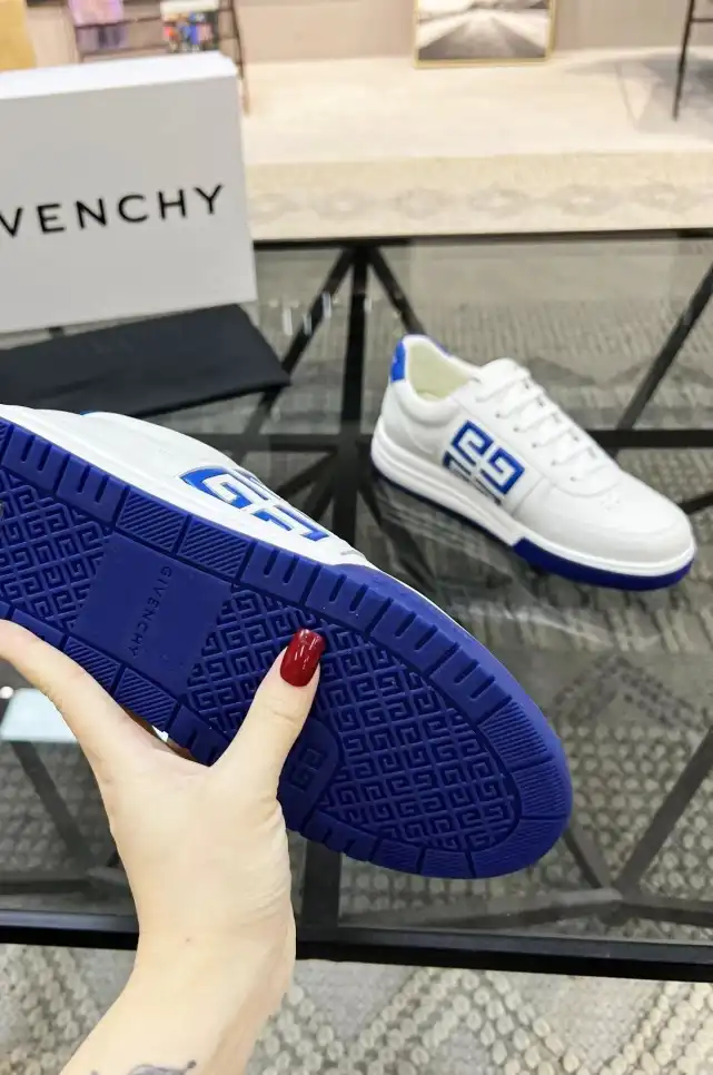 hype Givenchy Sneakers