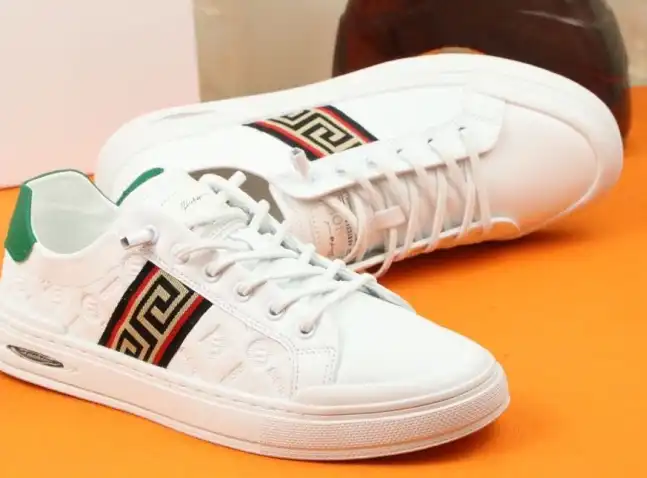 hype Givenchy Sneakers