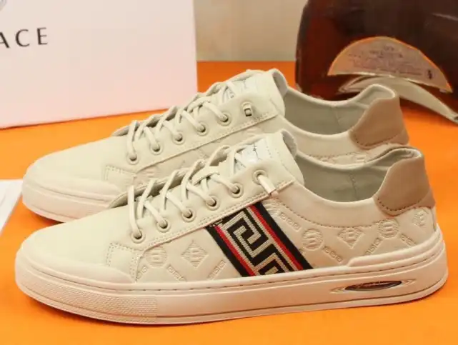 hype Givenchy Sneakers