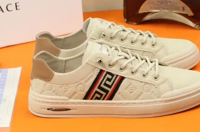 hype Givenchy Sneakers