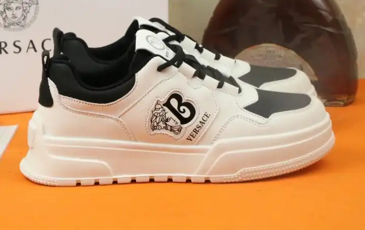 hype Givenchy Sneakers