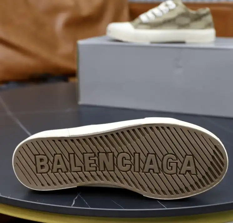 hype Balenciaga Sneakers