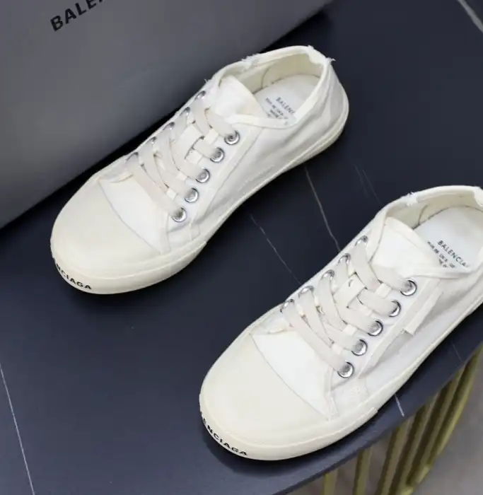 hype Balenciaga Sneakers