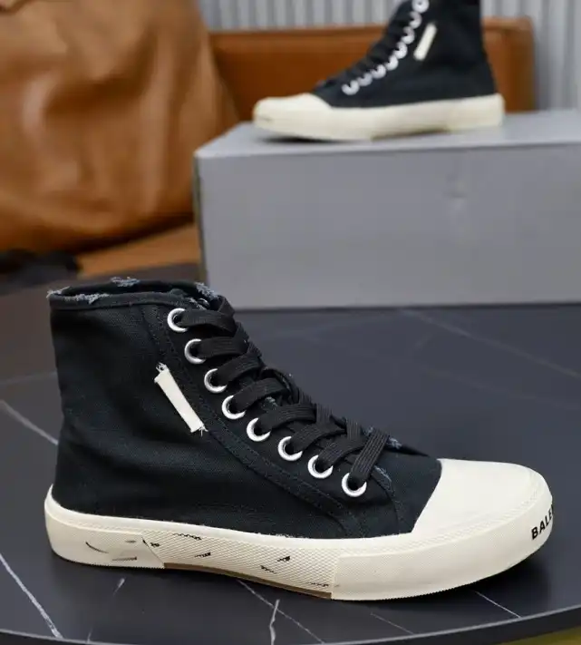 hype Balenciaga Sneakers