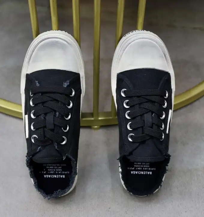 hype Balenciaga Sneakers