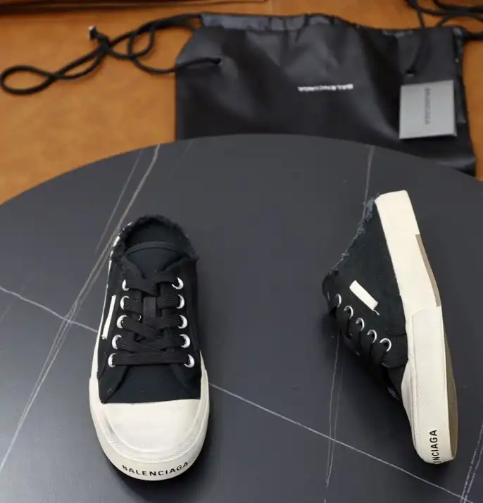 hype Balenciaga Sneakers