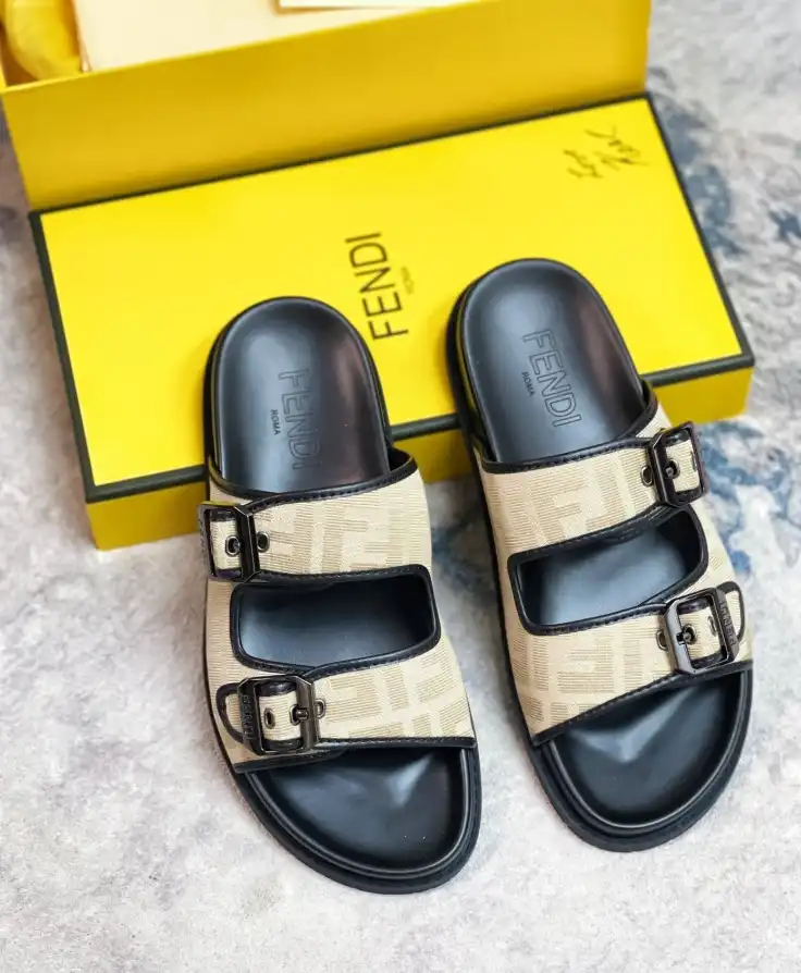 hype Fendi Slippers