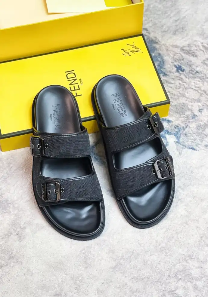 hype Fendi Slippers