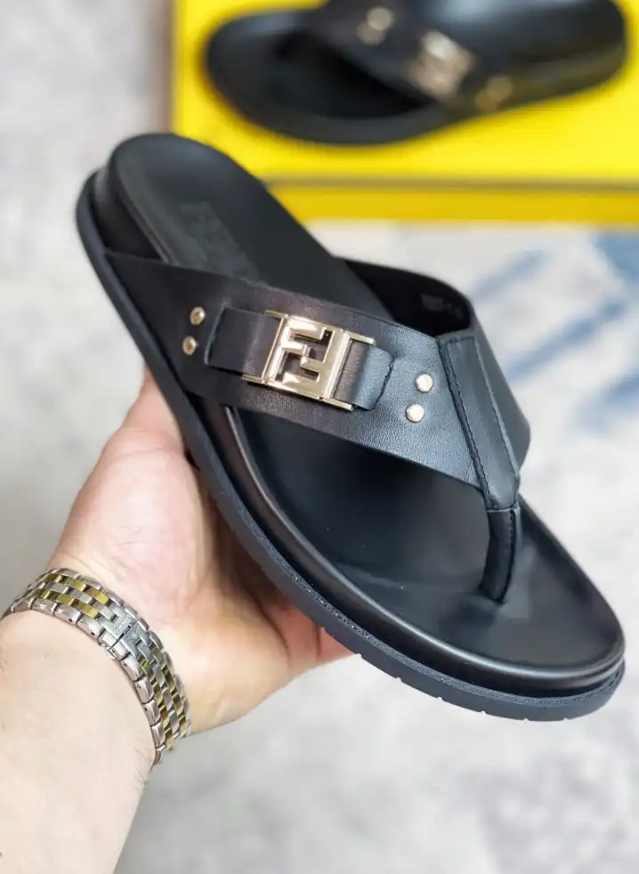 hype Fendi Slippers