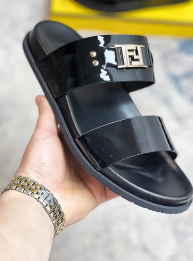 hype Fendi Slippers