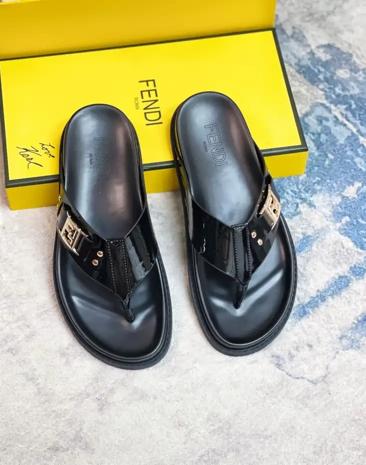 hype Fendi Slippers