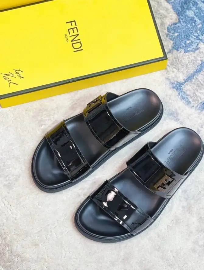 hype Fendi Slippers